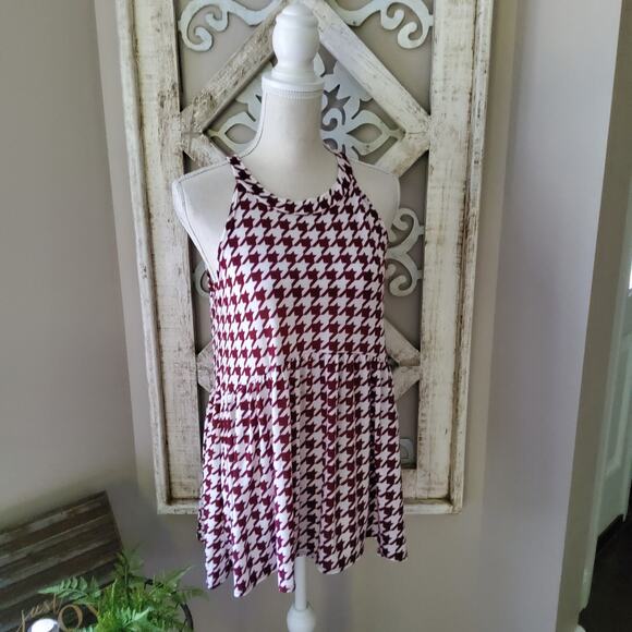 Soft Peplum Babydoll Flowy Houndstooth Halter Tank Tunic Top Burgundy Wine - Picture 1 of 12